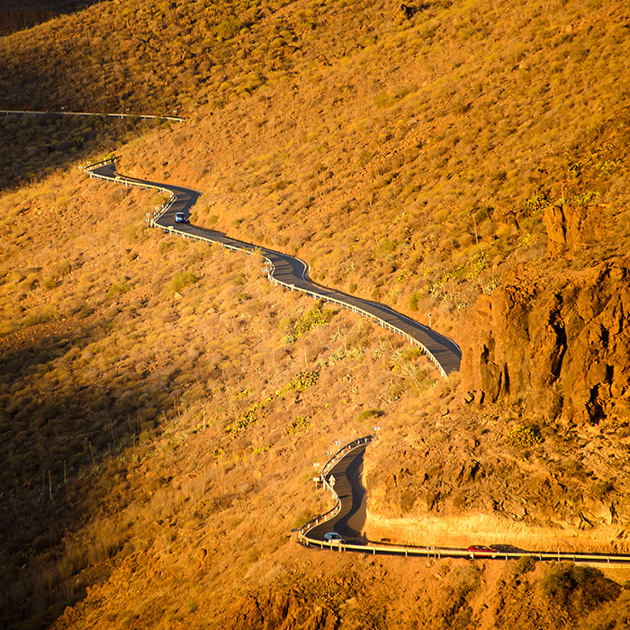 DSN0428v - Argia ahultzen, itzalak luzatzen